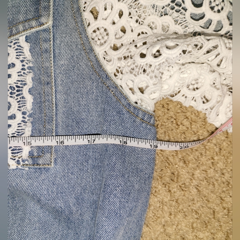 NEW Veveret Light Blue Jean Jacket with Eyelet Lace Size Small - Picture 15 of 17
